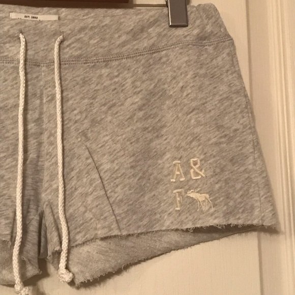 Brand new Abercrombie & Fitch sweat shorts - Picture 2 of 6